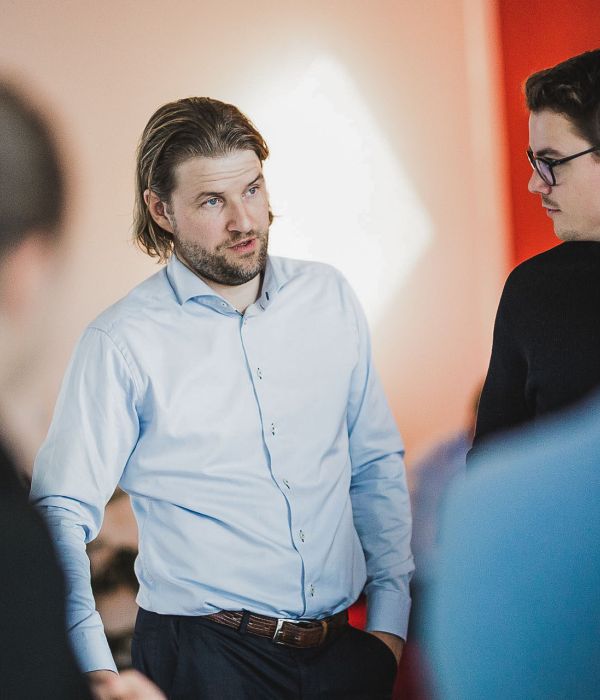 Vi har 35 års erfaring med udvikling af digitale løsninger