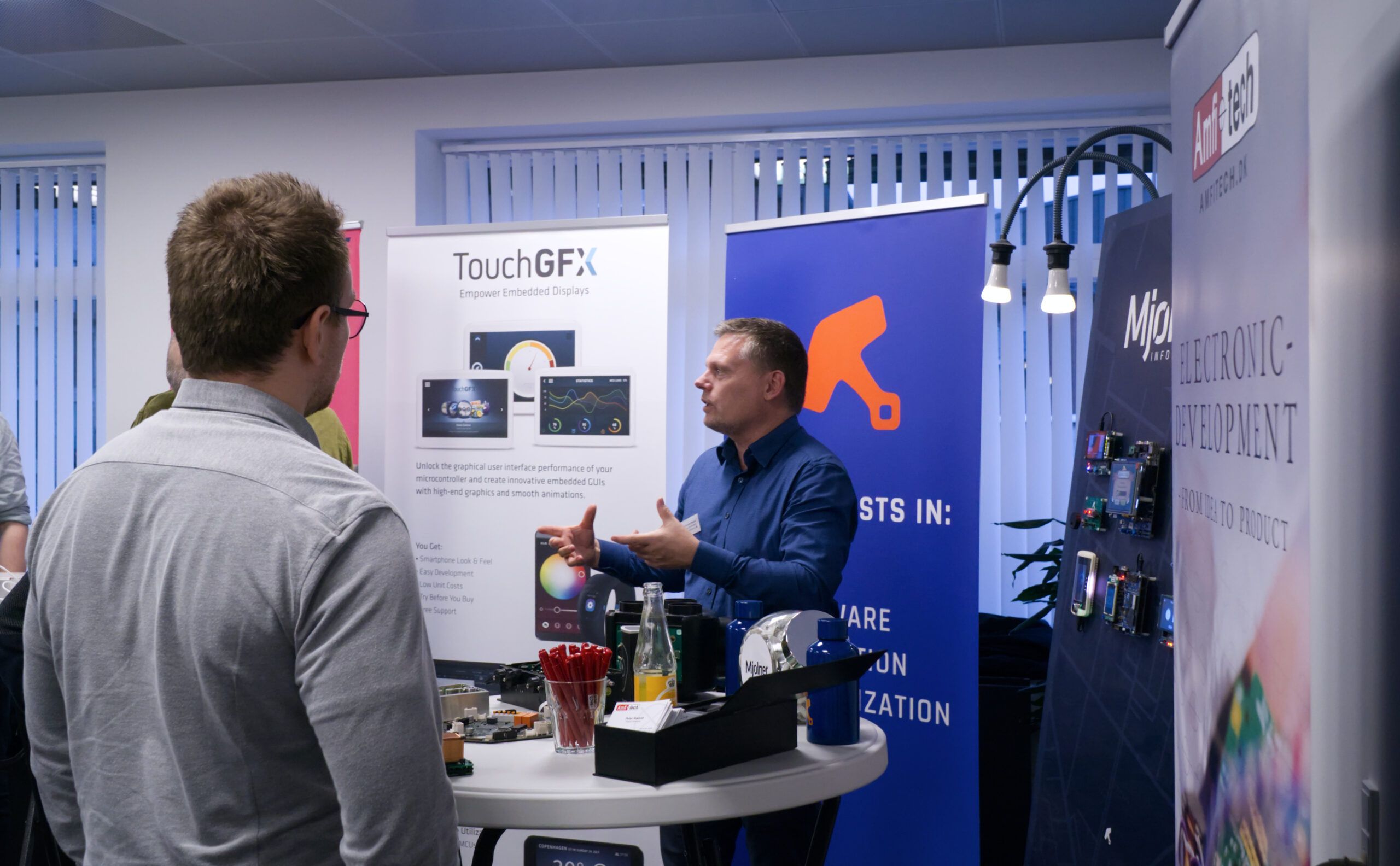 Talking components